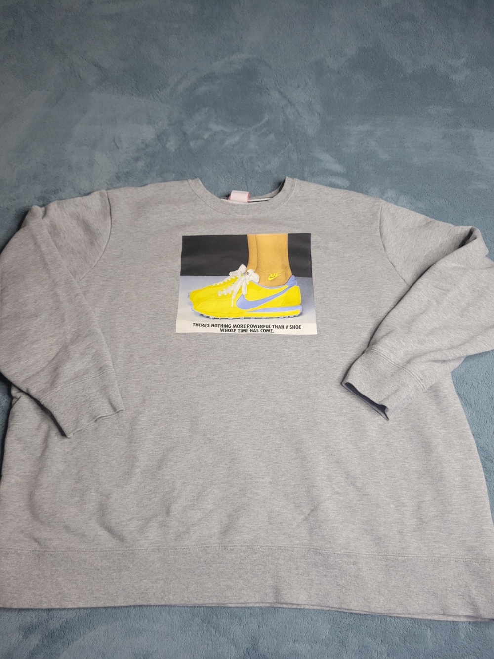 Nike Lady Waffle Trainer Crewneck Limited Release.